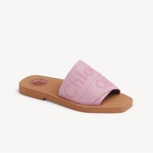 New in box - Chloé Woody Flat Creamy Lilac Size 7B